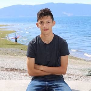 Meet your Posher, Hernan